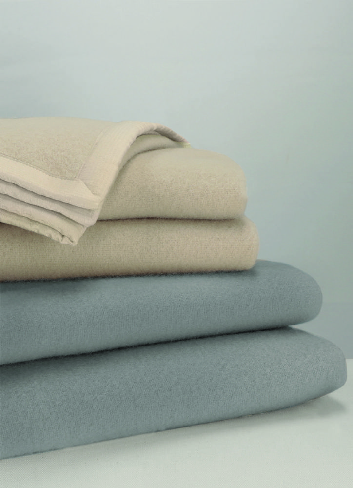 Vacchetti | Coperta 2 Piazze Maxi Bordo Tessuto 450gr. Tinta Unita Daisy Lana 100% Vergine Nuova Zelanda